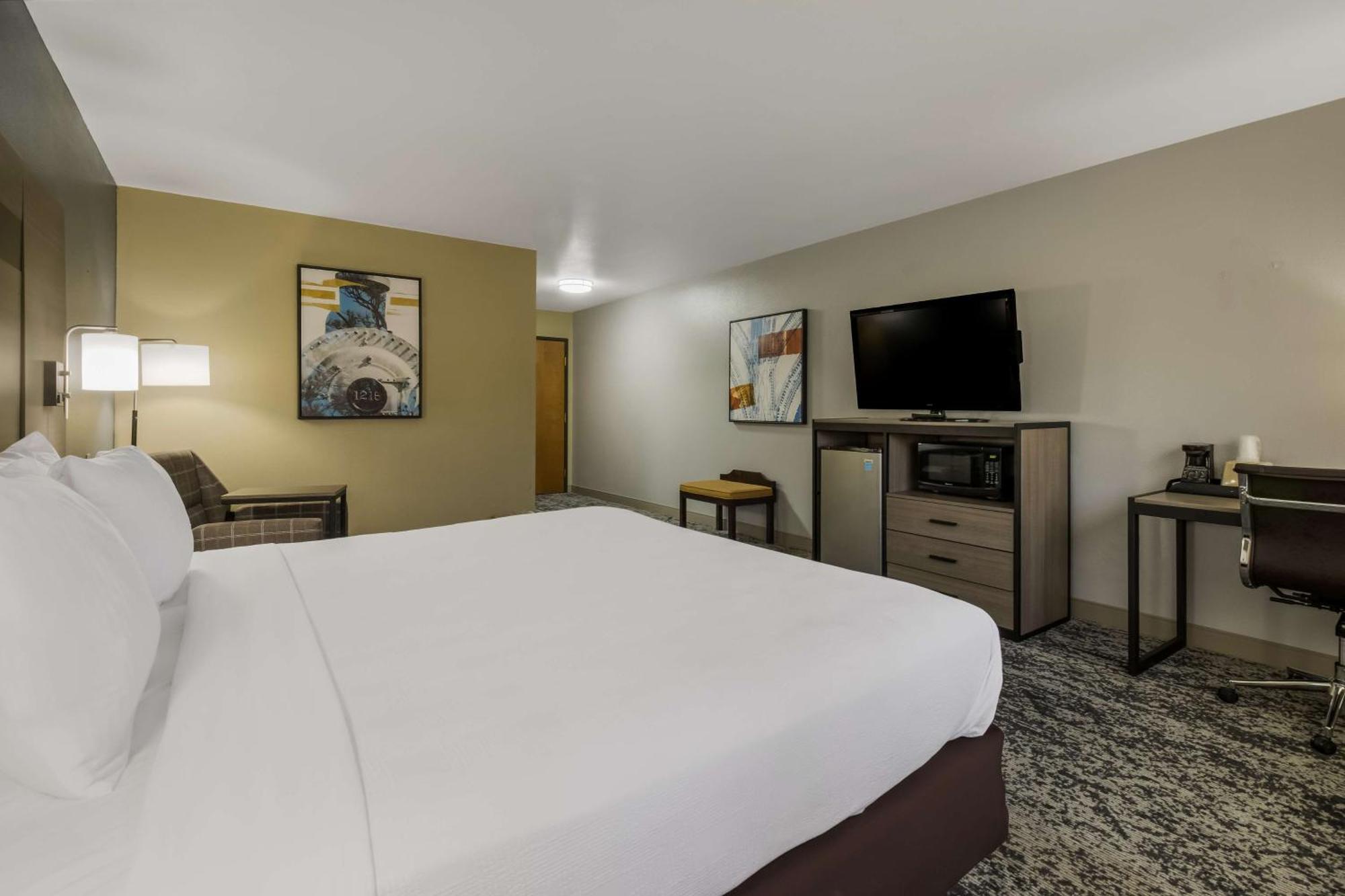 Best Western Temple Inn & Suites Екстер'єр фото